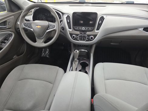 Used 2019 Chevrolet Malibu LT w/ LPO, Convenience Package 2 image 18