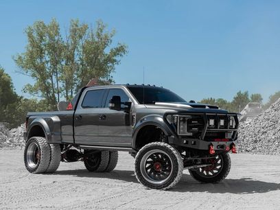 Used 2017 Ford F350 Platinum w/ Platinum Ultimate Package