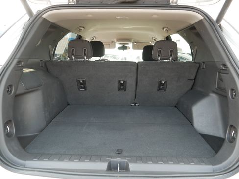 Used 2018 Chevrolet Equinox LT AWD/4WD image 18
