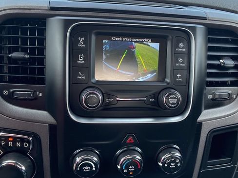 Used 2018 RAM 1500 Express w/ Express Value Package AWD/4WD image 8