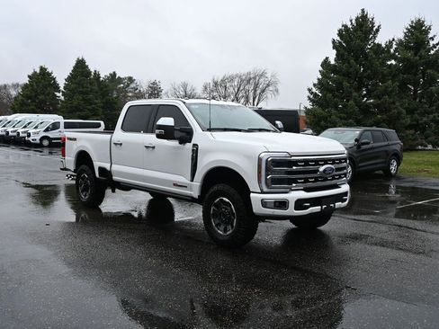 Used 2024 Ford F350 Platinum w/ Tremor Off-Road Package image 15