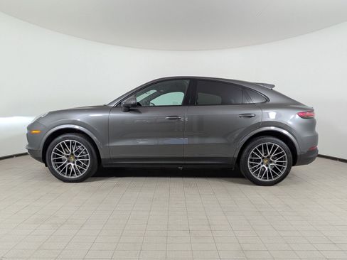 Used 2021 Porsche Cayenne Coupe AWD/4WD image 2
