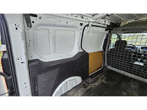 Used 2016 Ford Transit Connect XLT image 30