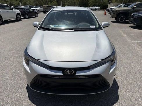 Certified 2025 Toyota Corolla LE FWD image 6