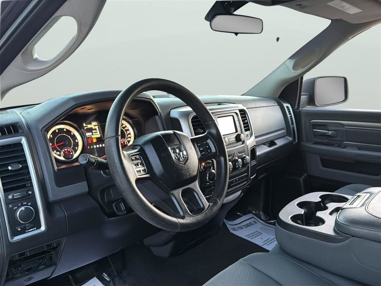 Used 2017 RAM 1500 Classic SLT AWD/4WD image 10