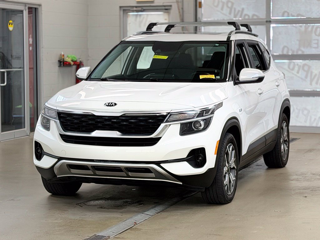 Used 2021 Kia Seltos EX AWD/4WD image 3