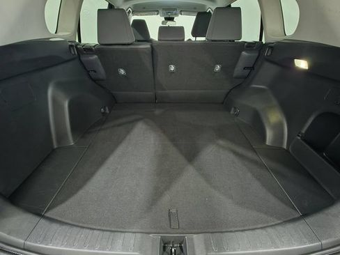 Used 2025 Toyota RAV4 XLE AWD/4WD image 21