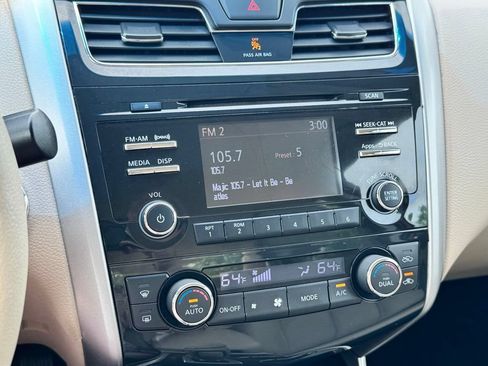 Used 2015 Nissan Altima 2.5 SL FWD image 32