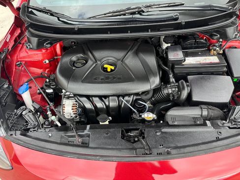 Used 2015 Hyundai Elantra GT FWD image 13