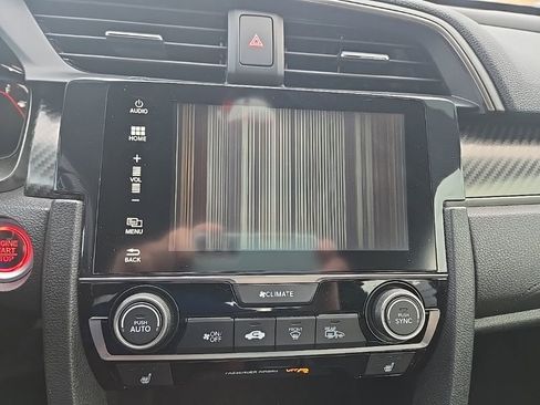 Used 2018 Honda Civic Sport Touring image 7