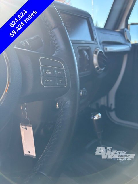 Used 2018 Jeep Wrangler Unlimited Rubicon w/ Cold Weather Group AWD/4WD image 19