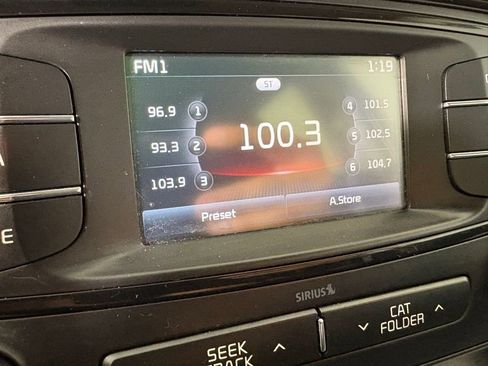 Used 2016 Kia Sorento FWD image 26