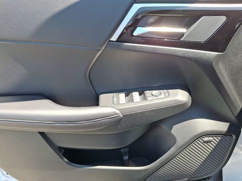 New 2026 Mitsubishi Outlander LE AWD/4WD image 13