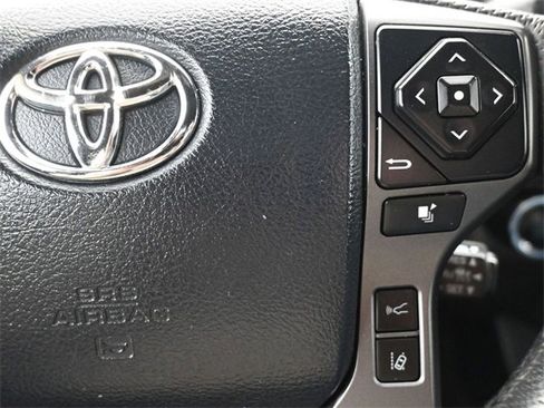 Used 2019 Toyota Tacoma TRD Sport image 28
