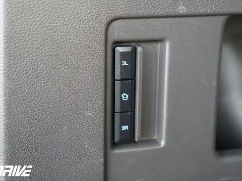 Used 2021 Ford Expedition XLT image 38