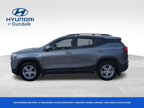 Used 2019 GMC Terrain SLE w/ Driver Convenience Package image 2