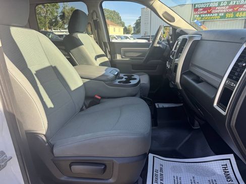Used 2015 RAM 3500 SLT AWD/4WD image 13
