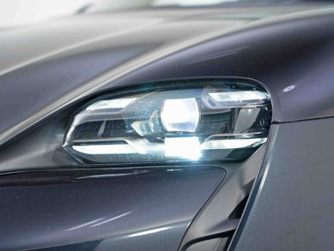 Used 2021 Porsche Taycan Turbo S image 60