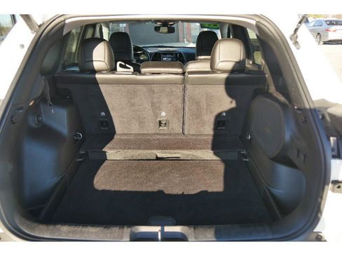 Used 2021 Jeep Cherokee Limited image 30