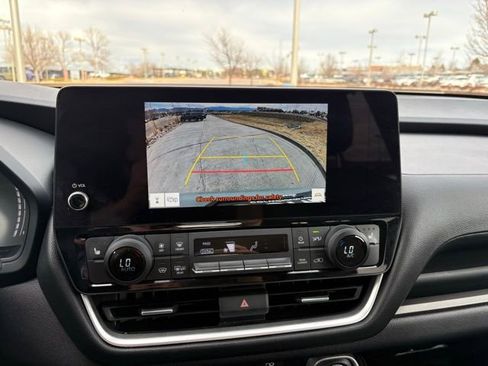 Used 2025 Toyota Grand Highlander AWD image 21