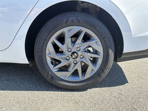 New 2026 Hyundai Elantra Blue image 18