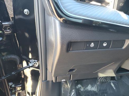 New 2026 Nissan Kicks SR w/ SR Premium Package image 8