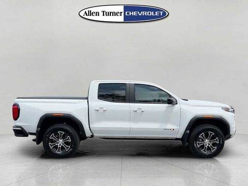 Used 2025 GMC Canyon AT4 w/ Technology Plus Package AWD/4WD image 3