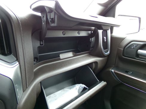 Used 2021 Chevrolet Silverado 1500 LT w/ Max Trailering Package AWD/4WD image 34