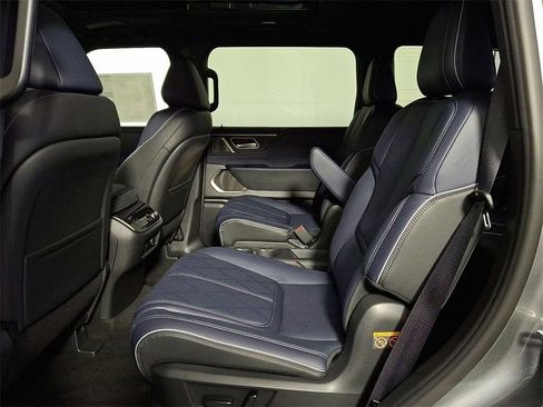 Certified 2026 INFINITI QX80 4WD w/ Sport Exterior Package image 11