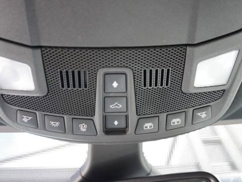 Used 2022 Ford Edge Titanium w/ Equipment Group 301A image 30