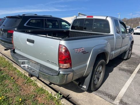 Used 2006 Toyota Tacoma 4x4 Access Cab V6 image 4
