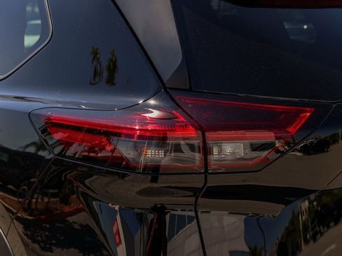 New 2026 Nissan Rogue SV image 7