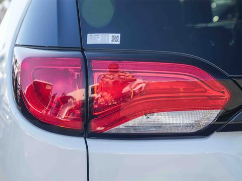 New 2026 Chrysler Voyager LX image 7