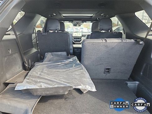 Certified 2025 Ford Explorer ST image 30