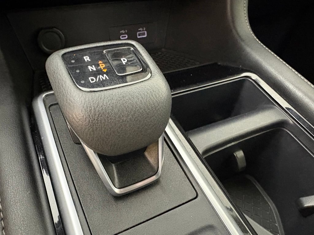 Used 2024 Nissan Pathfinder SV FWD image 34