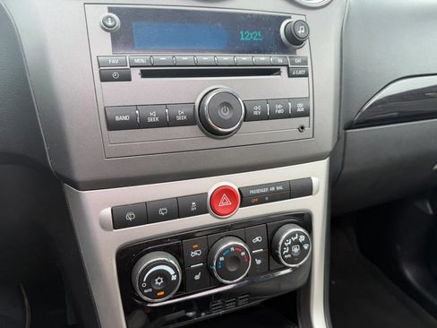 Used 2014 Chevrolet Captiva Sport LTZ FWD image 16