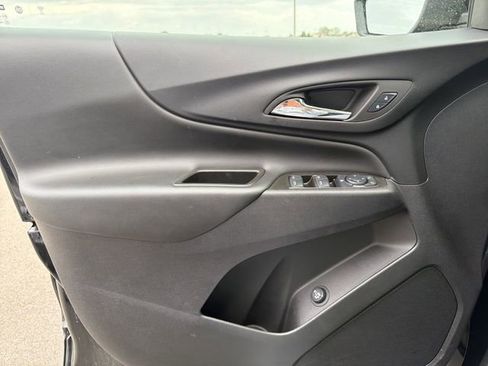 Used 2024 Chevrolet Equinox LT image 35