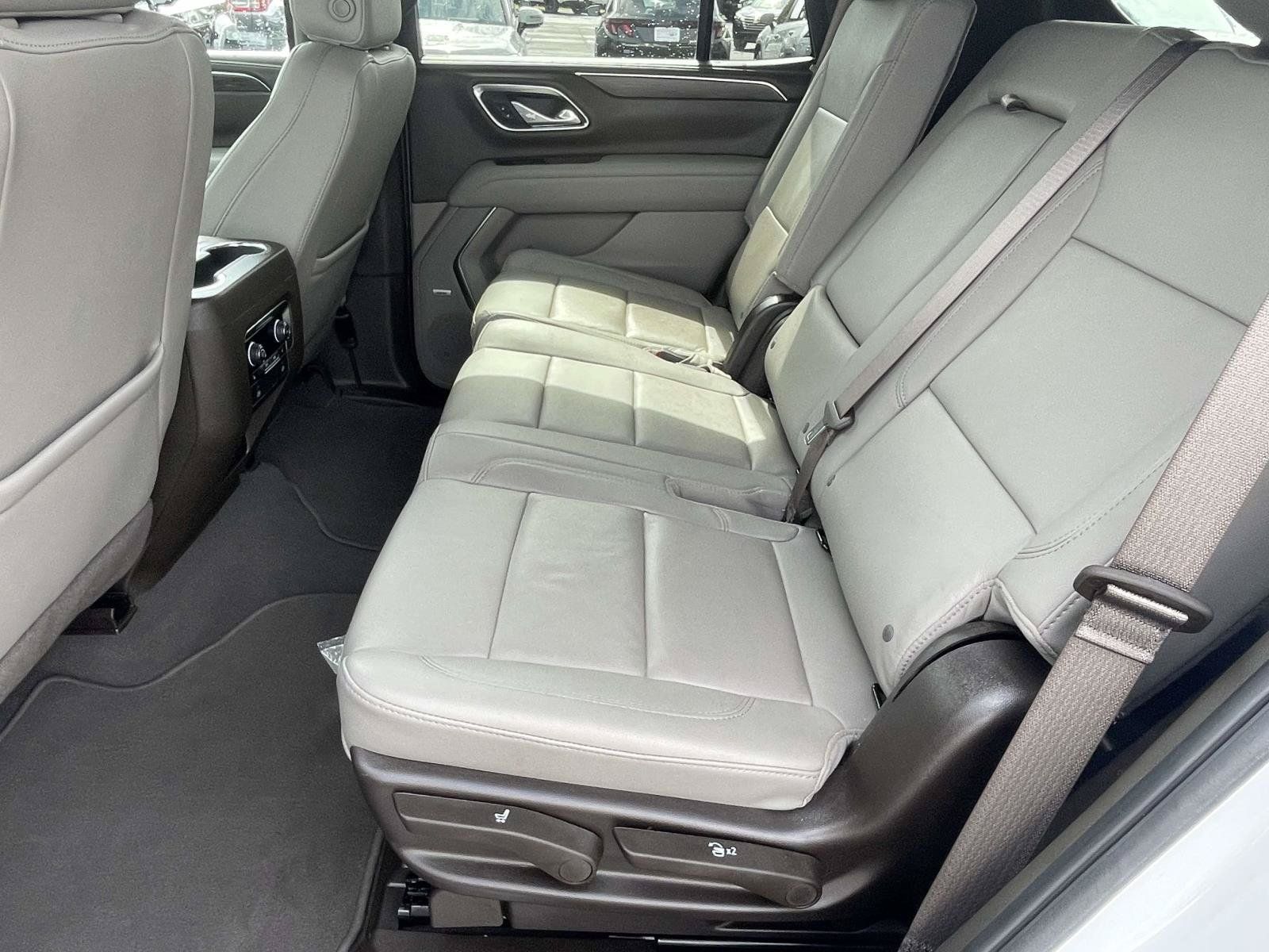 Used 2024 Chevrolet Tahoe LT w/ Luxury Package RWD image 10