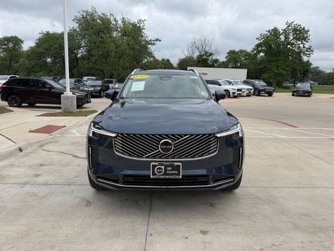 Used 2026 Volvo XC90 B6 Ultra w/ Protection Package AWD/4WD image 6