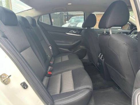 Used 2019 Nissan Maxima 3.5 S w/ Floor Mat Group FWD image 5