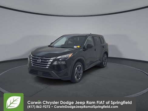 Used 2025 Nissan Rogue SV FWD image 6