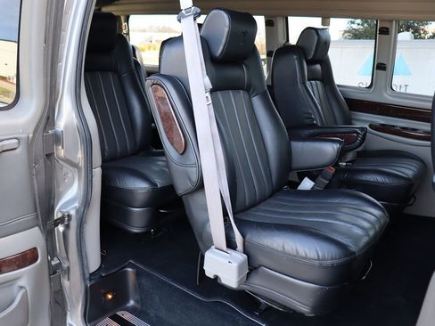 Used 2012 GMC Savana 2500 Extended image 40