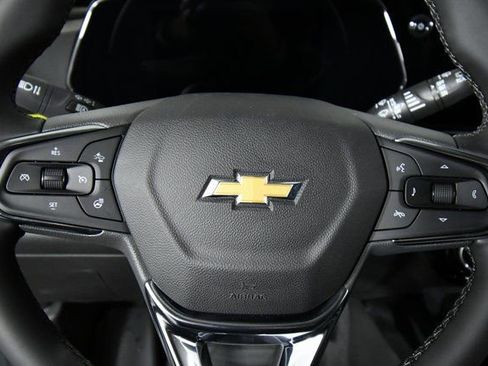 New 2026 Chevrolet Trax LT w/ Driver Confidence Package FWD image 2