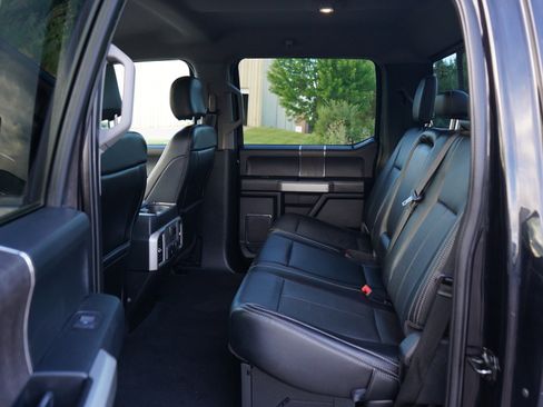 Used 2020 Ford F250 Lariat w/ Tremor Off-Road Package AWD/4WD image 16
