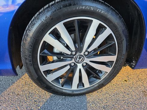 Used 2018 Honda Fit EX image 31