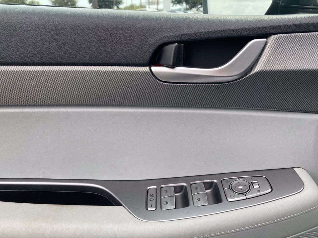 Used 2023 Hyundai Palisade SEL FWD image 14