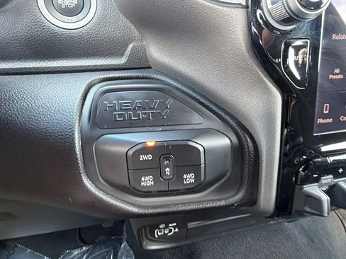 Used 2025 RAM 2500 Big Horn AWD/4WD image 31