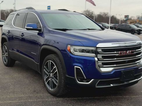 Used 2023 GMC Acadia SLT w/ Technology Package image 8