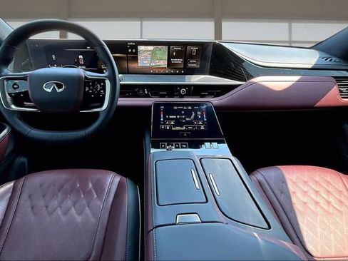 Used 2025 INFINITI QX80 Autograph AWD/4WD image 16