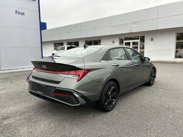 Certified 2026 Hyundai Elantra SEL Sport Premium FWD image 3